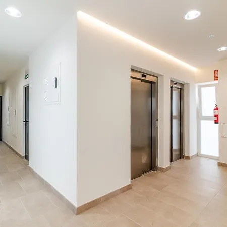 Brand New With Ocean & Volcano Views Apartment