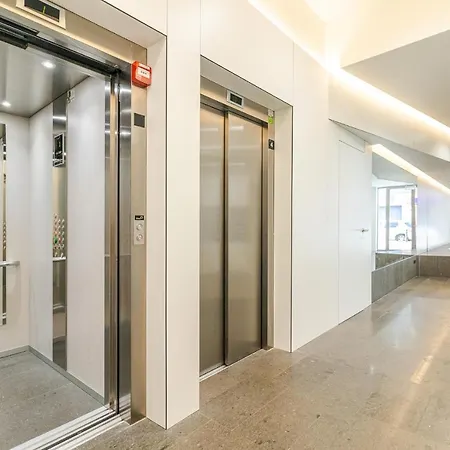 Brand New With Ocean & Volcano Views *