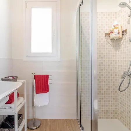 Brand New With Ocean & Volcano Views