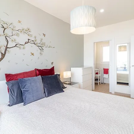 Brand New With Ocean & Volcano Views