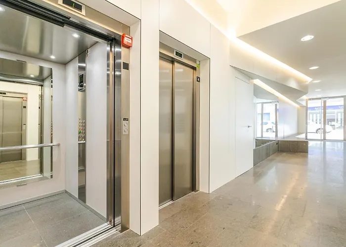 Brand New With Ocean & Volcano Views *