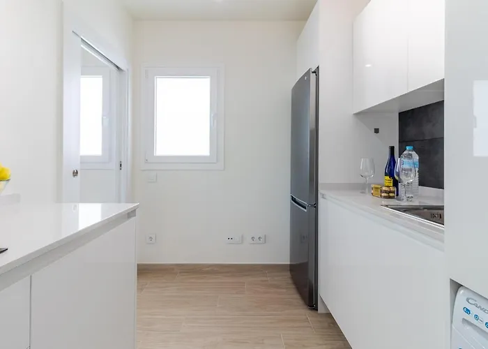 Lejlighed Brand New With Ocean & Volcano Views *